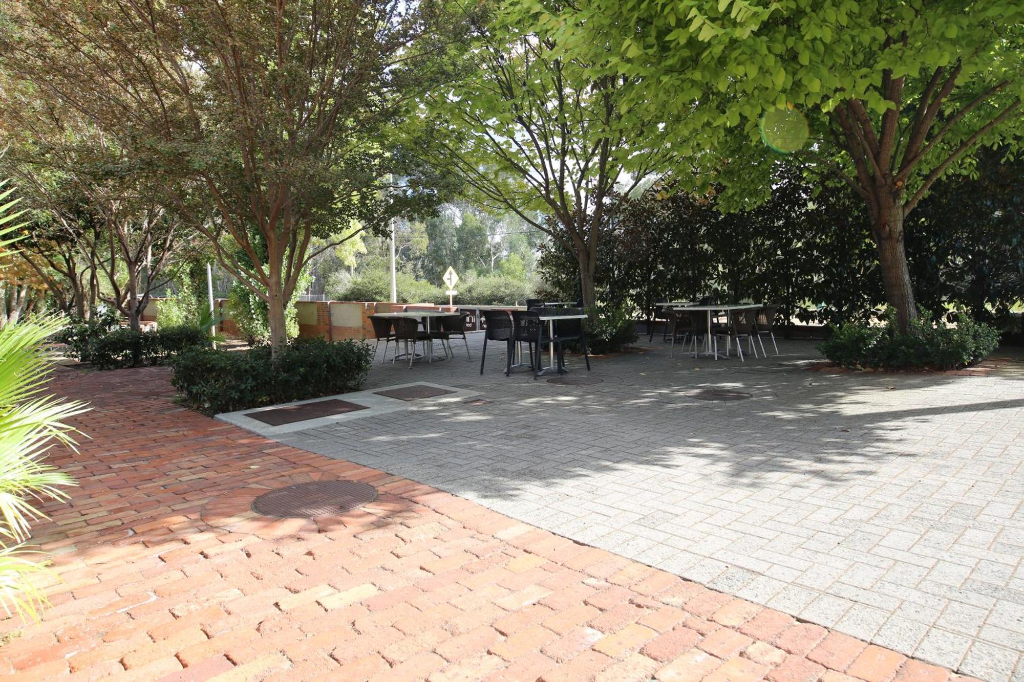 Mahogany Inn And Distillery Mahogany Creek Exterior foto
